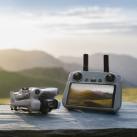 小型カメラドローンDJI Mini 4 Proが日本の第二種型式認証を取得！